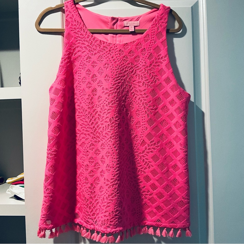 Lilly Pulitzer Lynn top pink sunset, pineapple lace